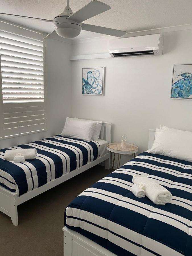 Sanctuary Beach Resort Gold Coast Esterno foto