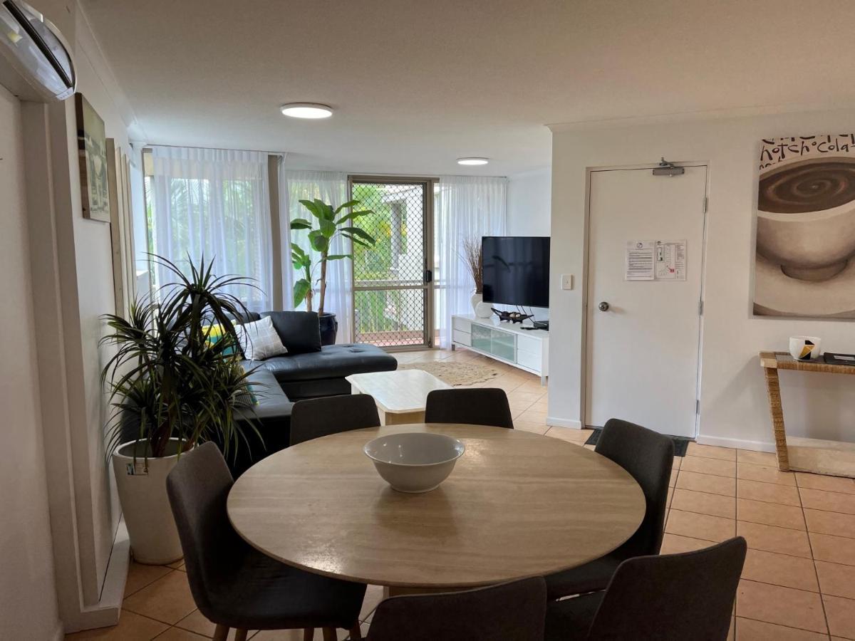 Sanctuary Beach Resort Gold Coast Esterno foto