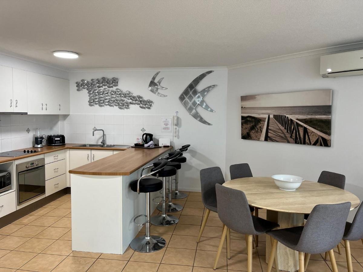 Sanctuary Beach Resort Gold Coast Esterno foto
