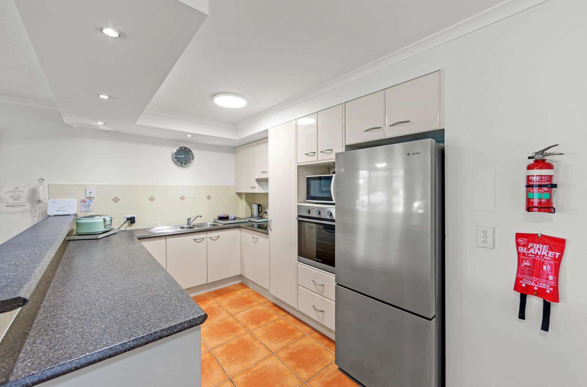 Sanctuary Beach Resort Gold Coast Esterno foto