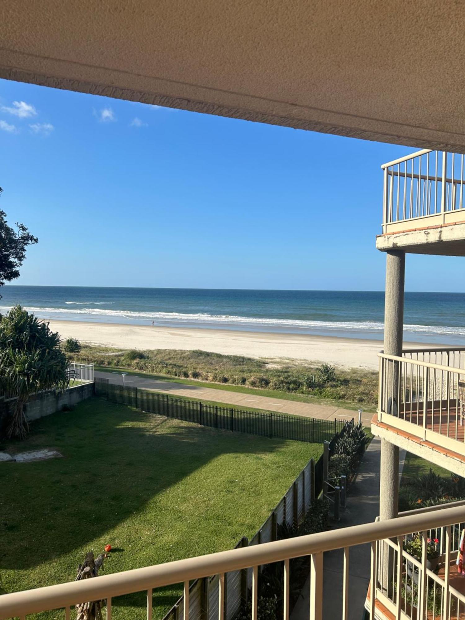 Sanctuary Beach Resort Gold Coast Esterno foto