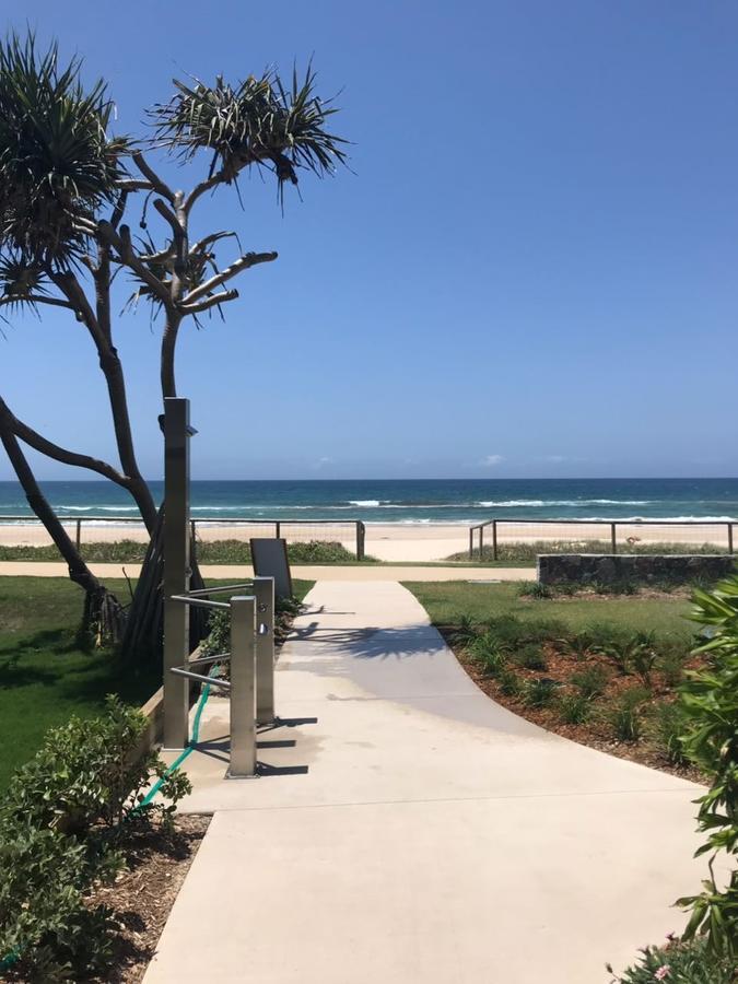 Sanctuary Beach Resort Gold Coast Esterno foto