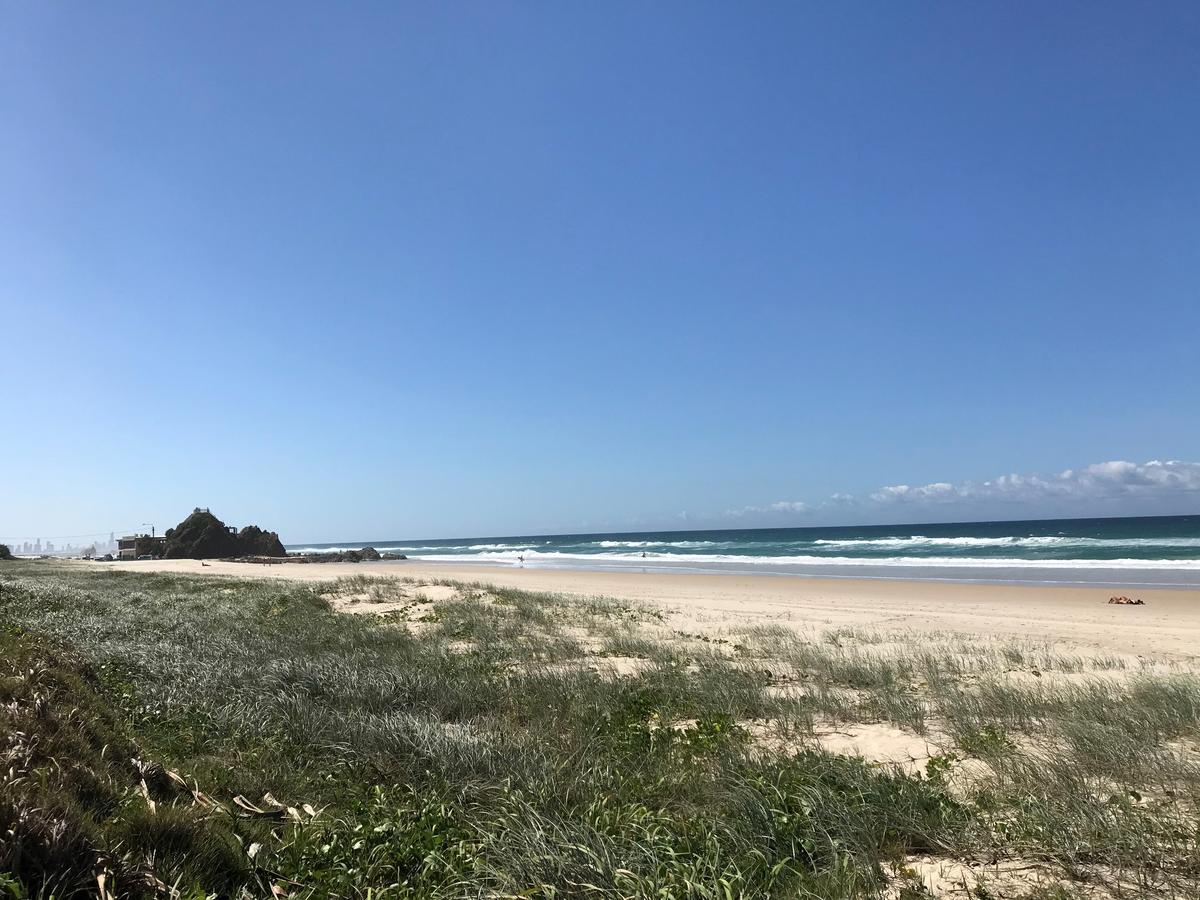 Sanctuary Beach Resort Gold Coast Esterno foto