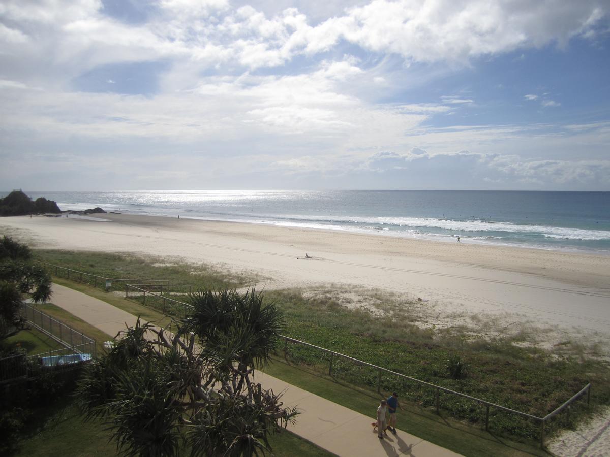 Sanctuary Beach Resort Gold Coast Esterno foto