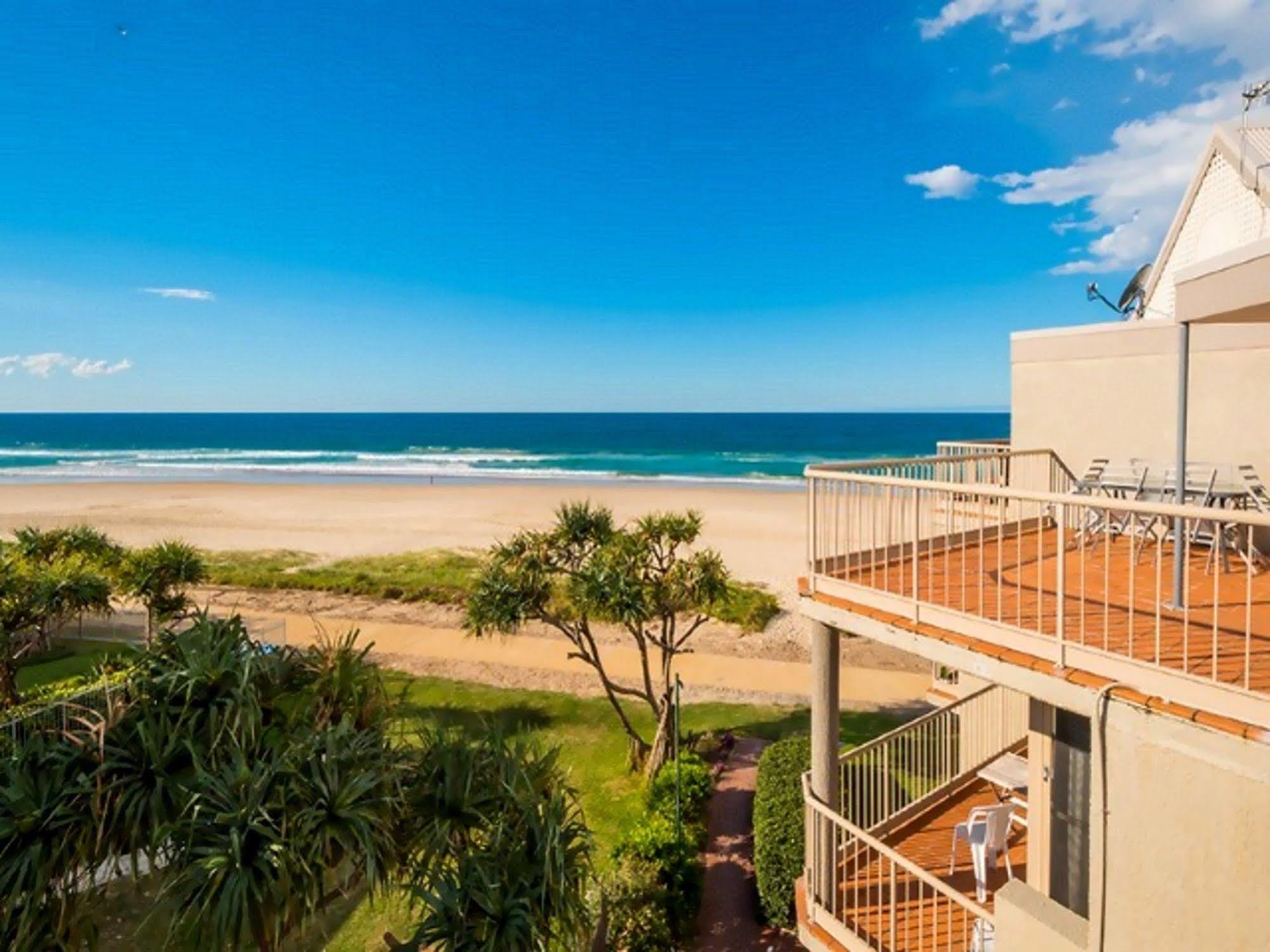 Sanctuary Beach Resort Gold Coast Esterno foto