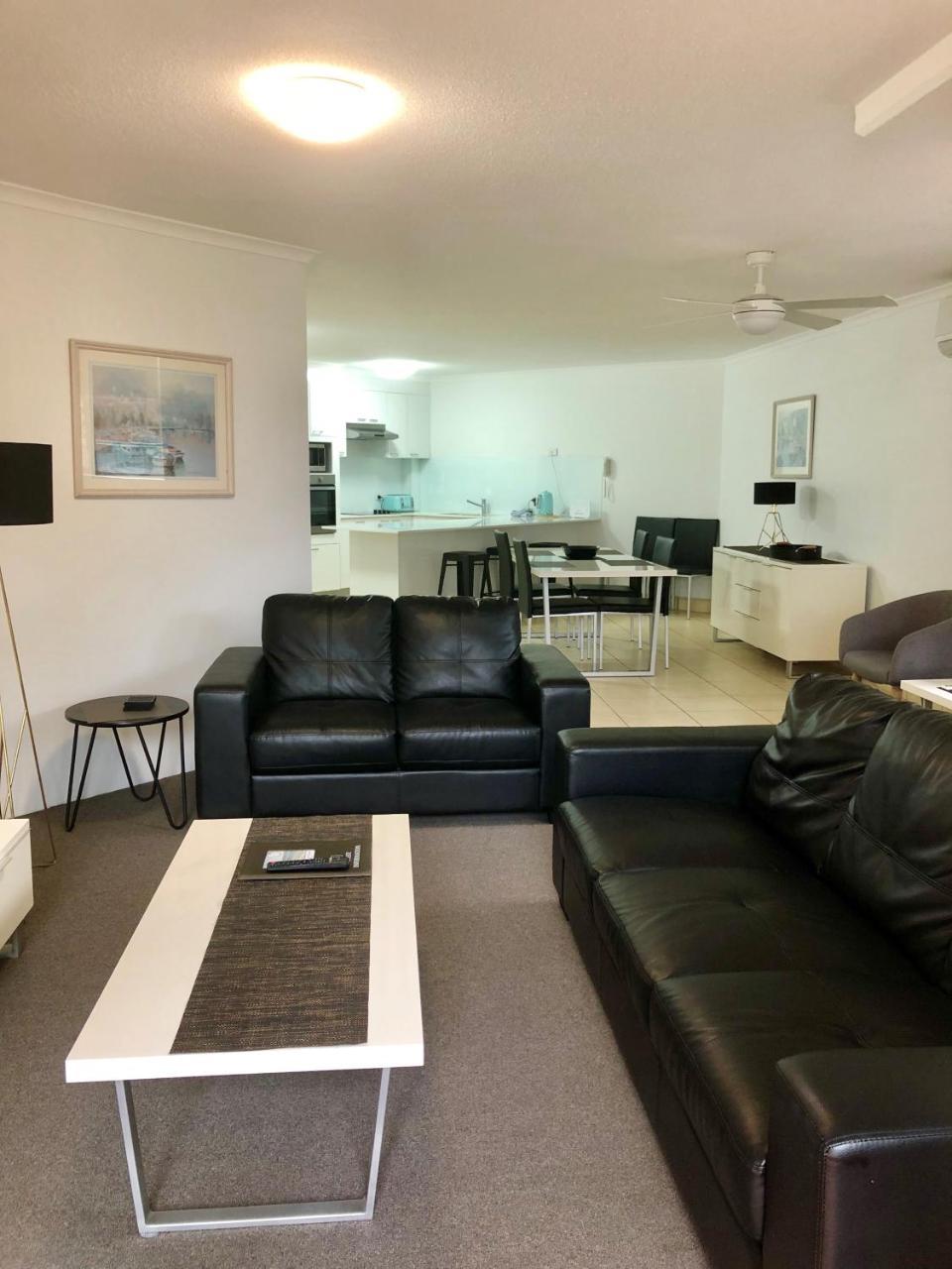 Sanctuary Beach Resort Gold Coast Esterno foto