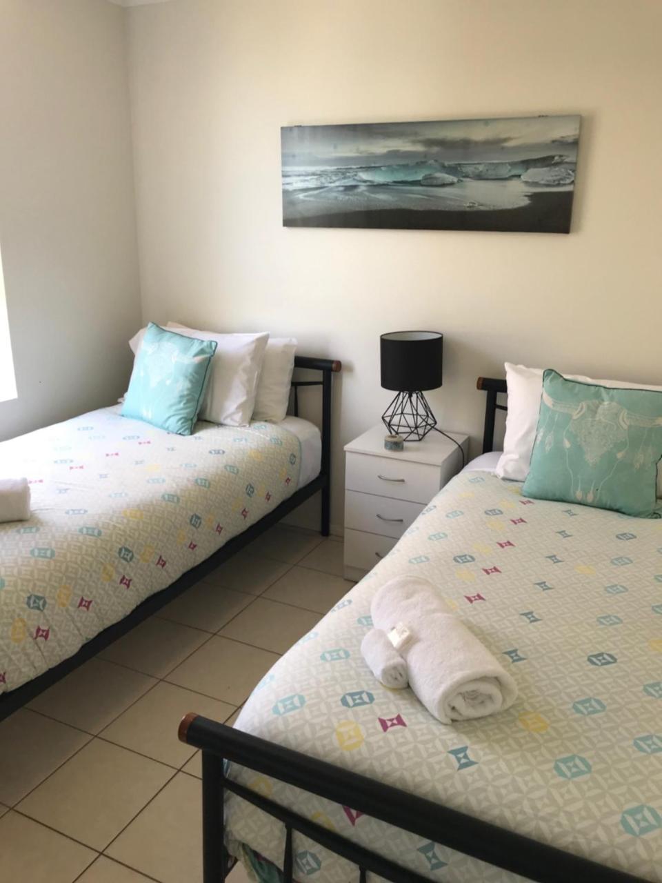Sanctuary Beach Resort Gold Coast Esterno foto