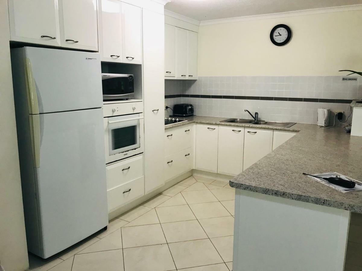 Sanctuary Beach Resort Gold Coast Esterno foto